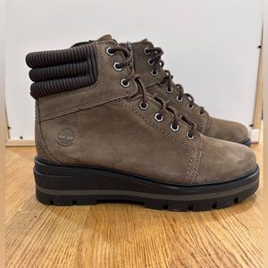 NWOT Timberland Waterproof Boots